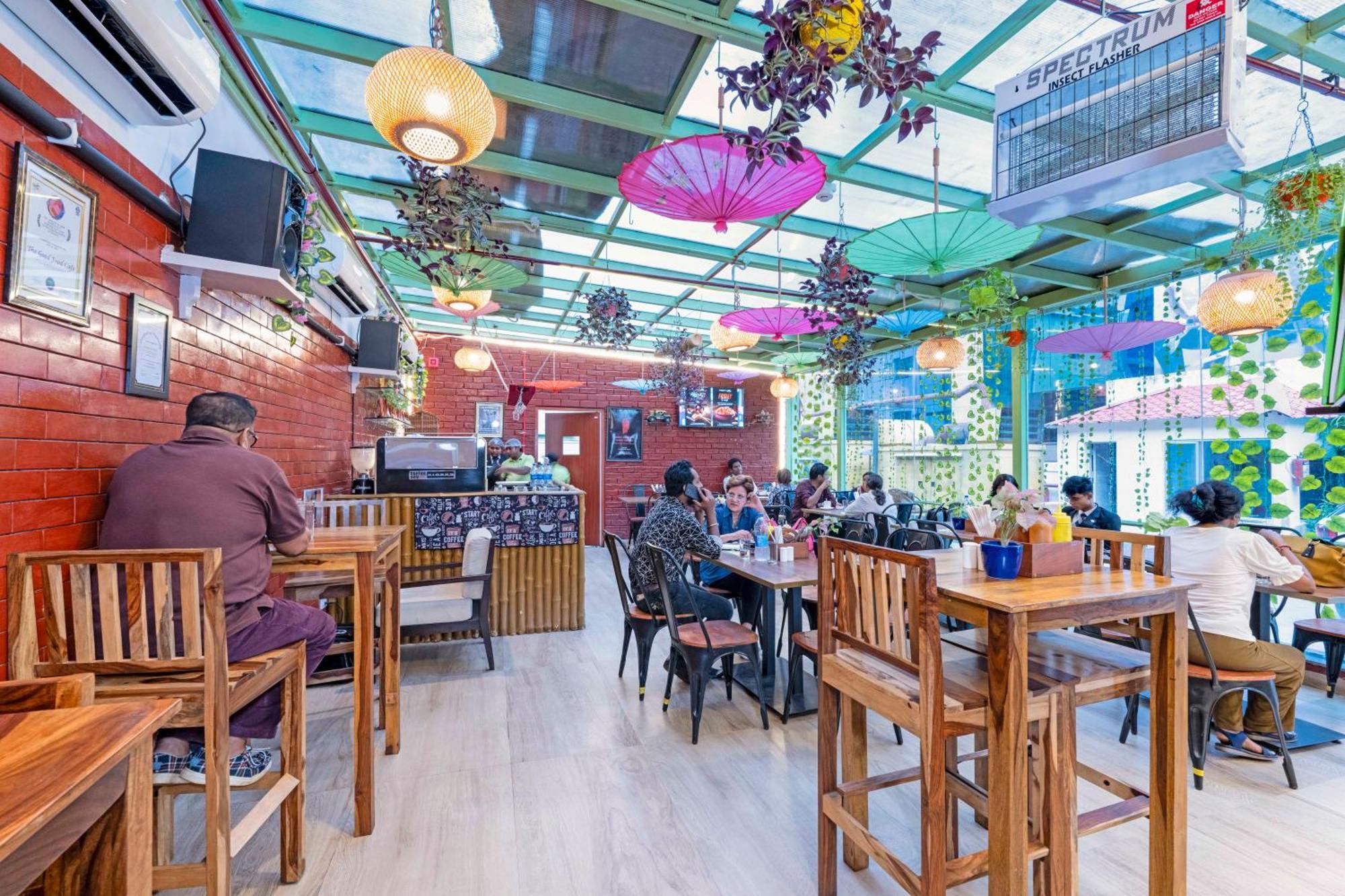 Indismart Hotel โกลกาตา ภายนอก รูปภาพ