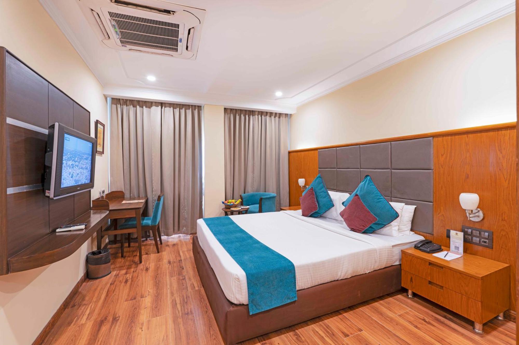 Indismart Hotel โกลกาตา ภายนอก รูปภาพ