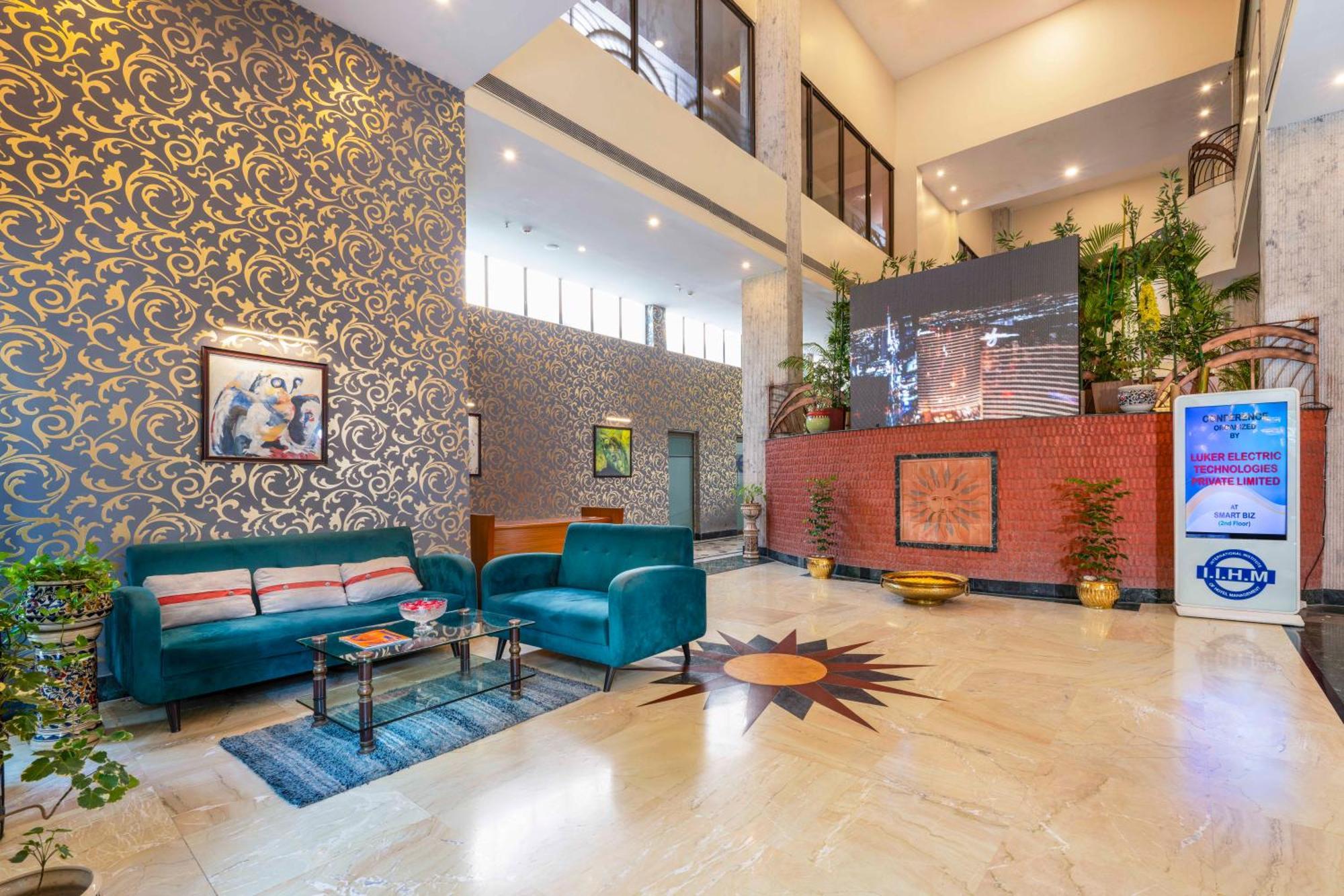 Indismart Hotel โกลกาตา ภายนอก รูปภาพ
