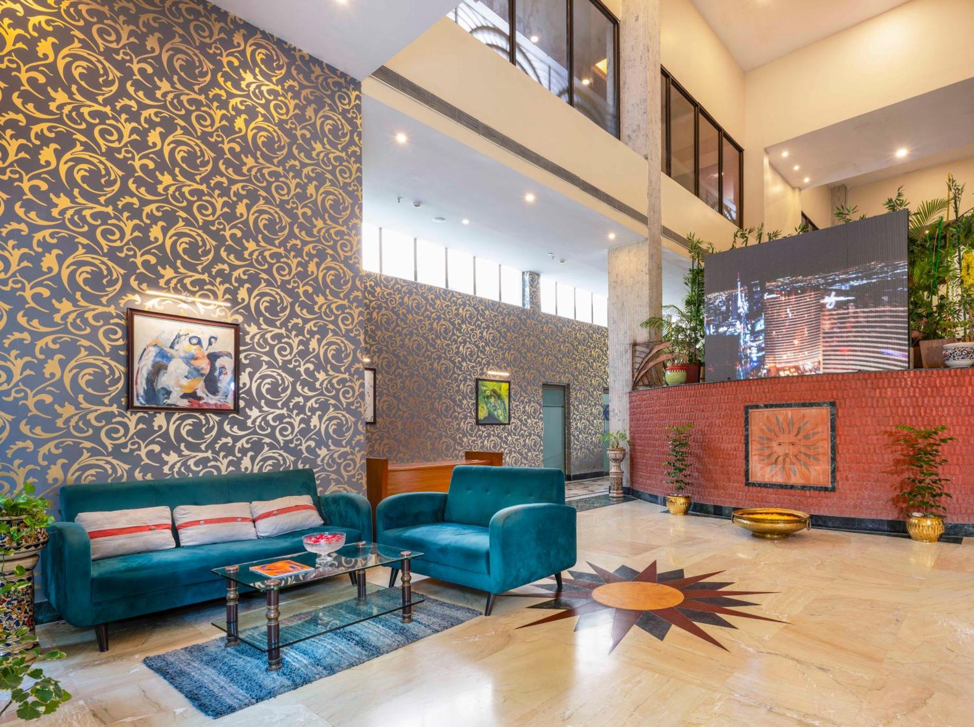Indismart Hotel โกลกาตา ภายนอก รูปภาพ